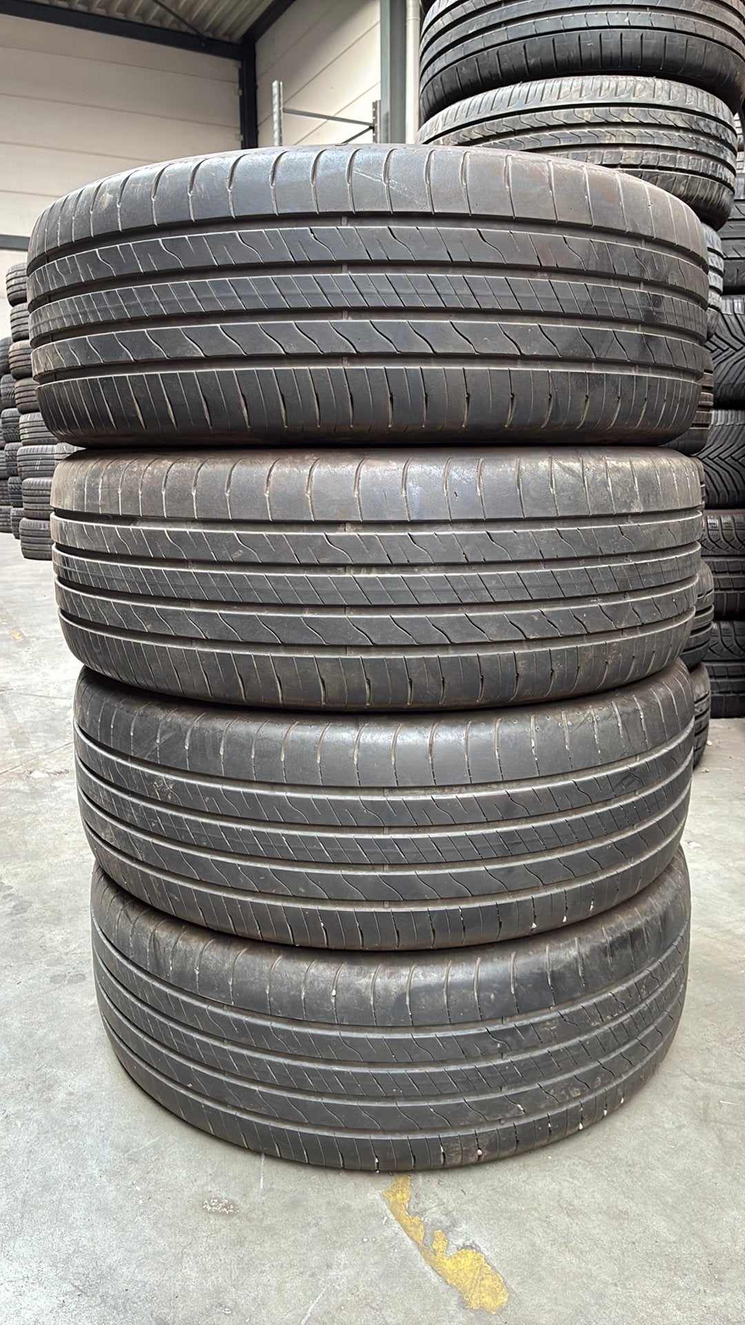 Pneus d'été 2155518 215/55/18 215/55R18 marque Goodyear, Enlèvement