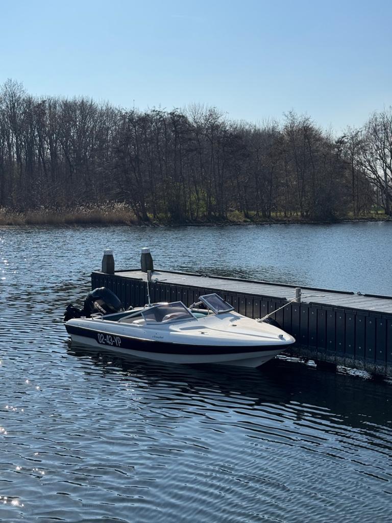 Speedboot Fletcher 75PK met trailer, Essence, 5 m, 75 ch, Utilisé