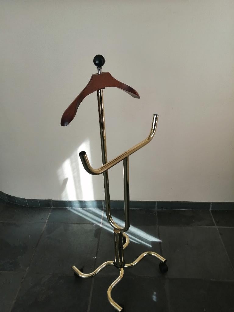 vintage dressboy, Enlèvement