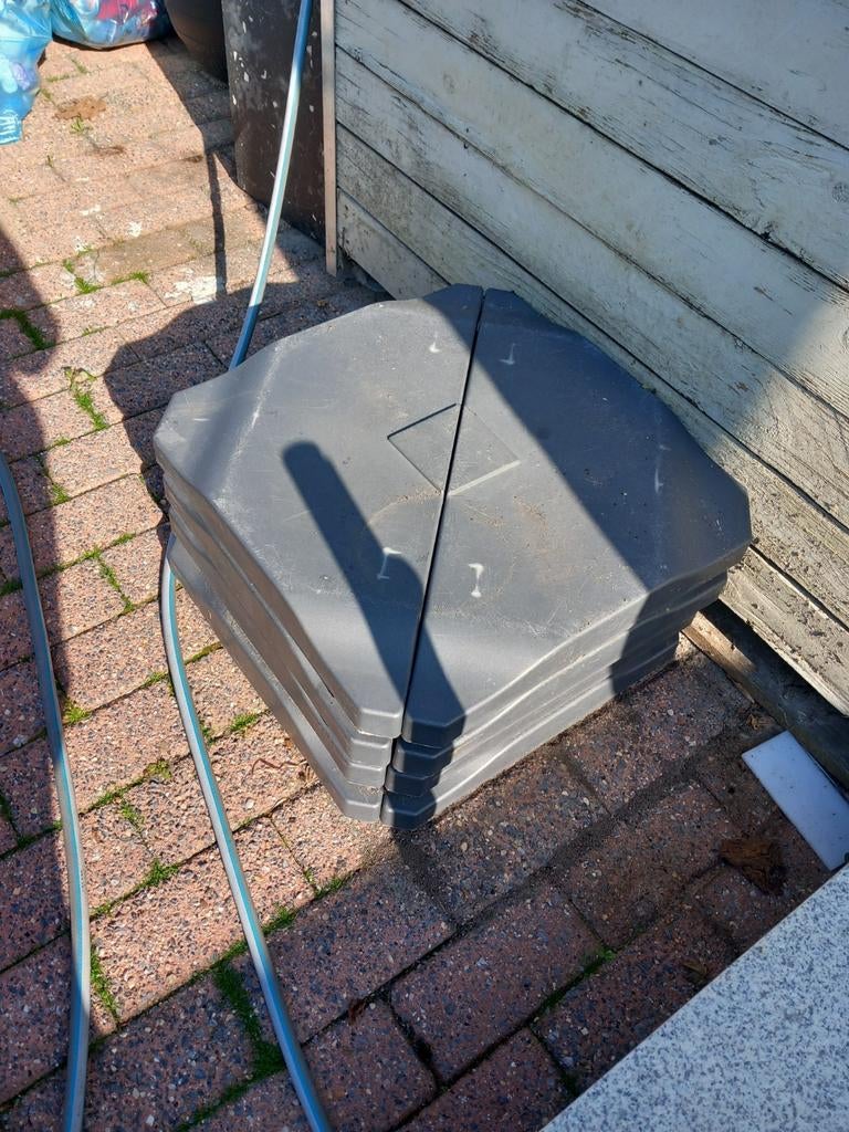 4 zware parasoltegels, Tuin en Terras, Ophalen
