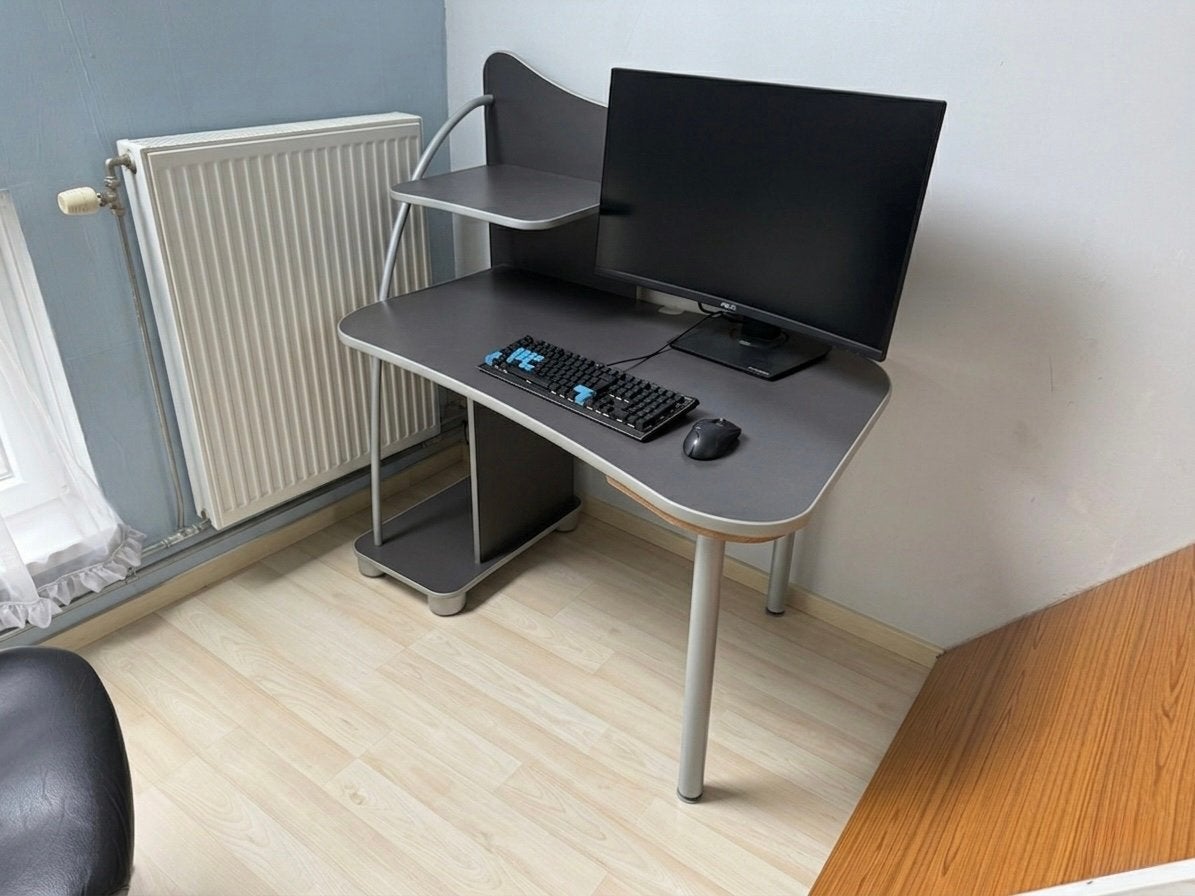 Elegant & Stevig Computerbureau – Compact & Praktisch, Computers en Software, Laptoptafels, Ophalen, Zo goed als nieuw