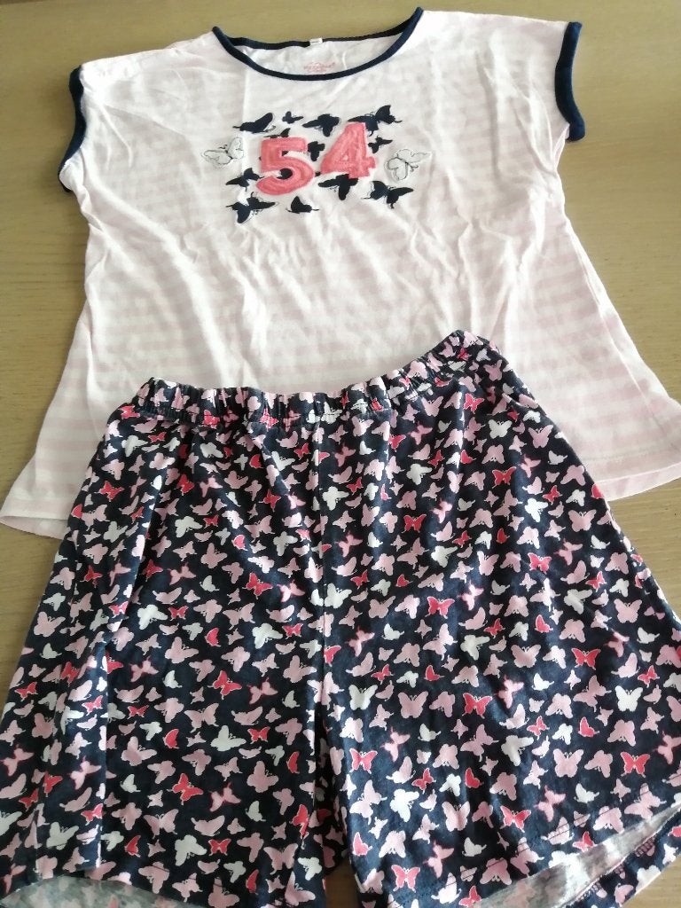 pyjama maat 146 - 152, Kinderen en Baby's, Kinderkleding | Maat 146, Ophalen of Verzenden, Zo goed als nieuw, Meisje, Nacht- of Onderkleding