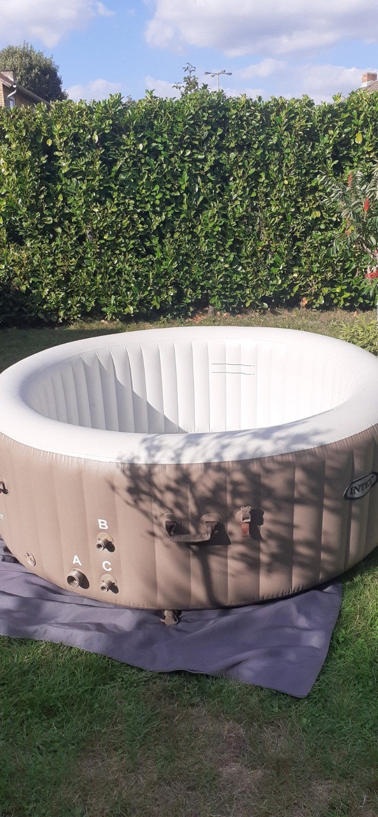 SPA INTEX 4 PERSONNES T B ETAT, Jardin & Terrasse, Enlèvement, Utilisé, Filtre, Gonflable