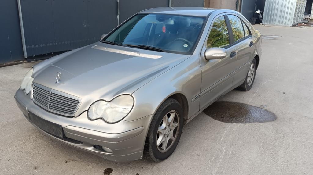 à vendre mercedes w203 c200 cdi export, Achat, 4 portes, Entreprise, Boîte manuelle
