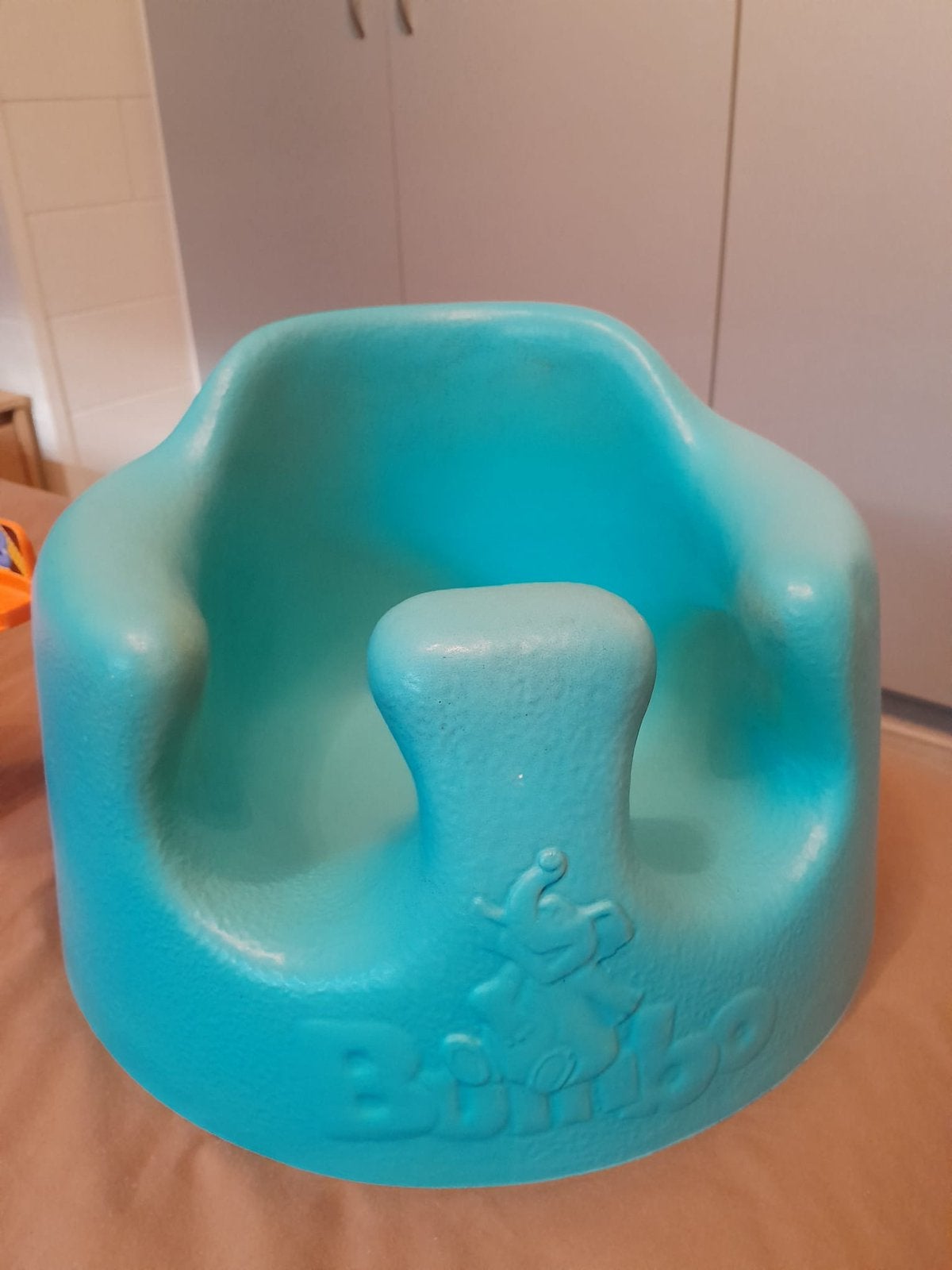 Bumbo zitje, Kinderen en Baby's, Kinderstoelen, Ophalen, Zo goed als nieuw