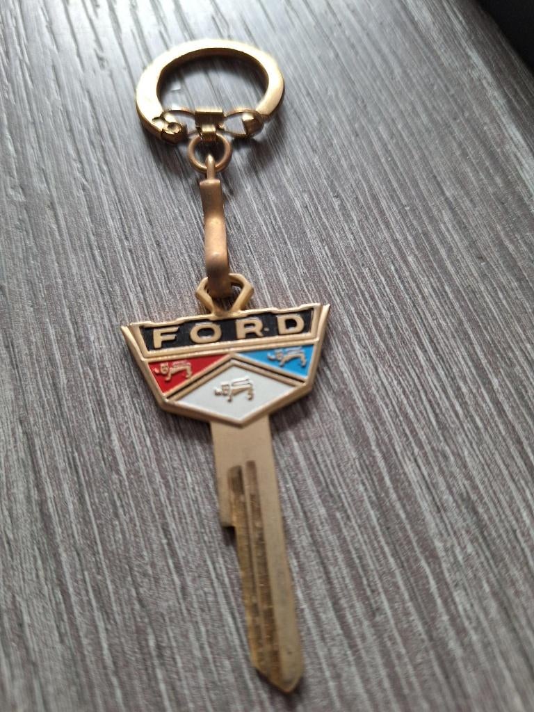 Vintage Ford autosleutel, Verzamelen, Ophalen, Gebruikt, Auto's