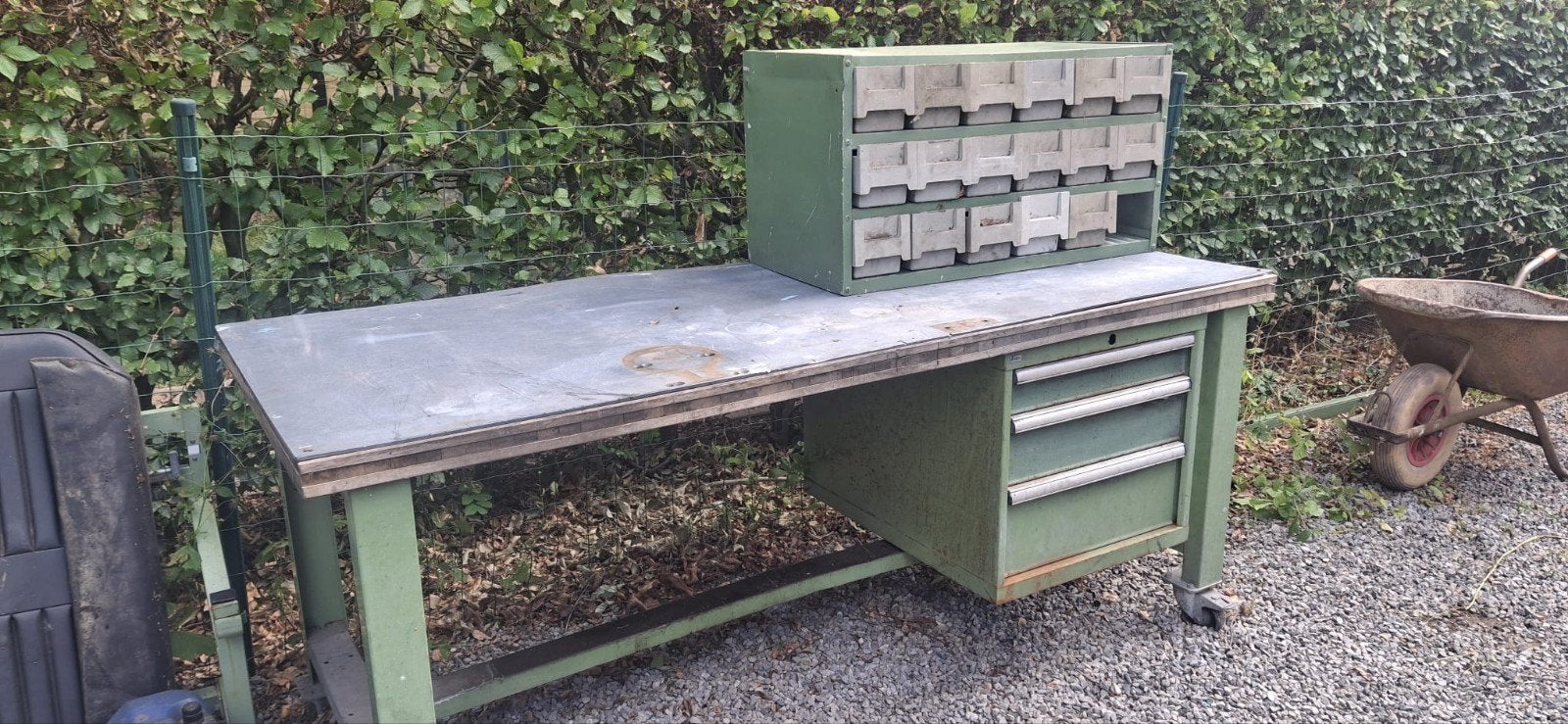 Metalen werkbank voor de werkplaats - L200xL80xH84 op wielen, Doe-het-zelf en Bouw, Gebruikt