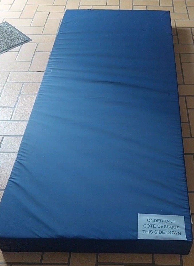 Matrassen, 90 cm, Matelas, Enlèvement, 200 cm