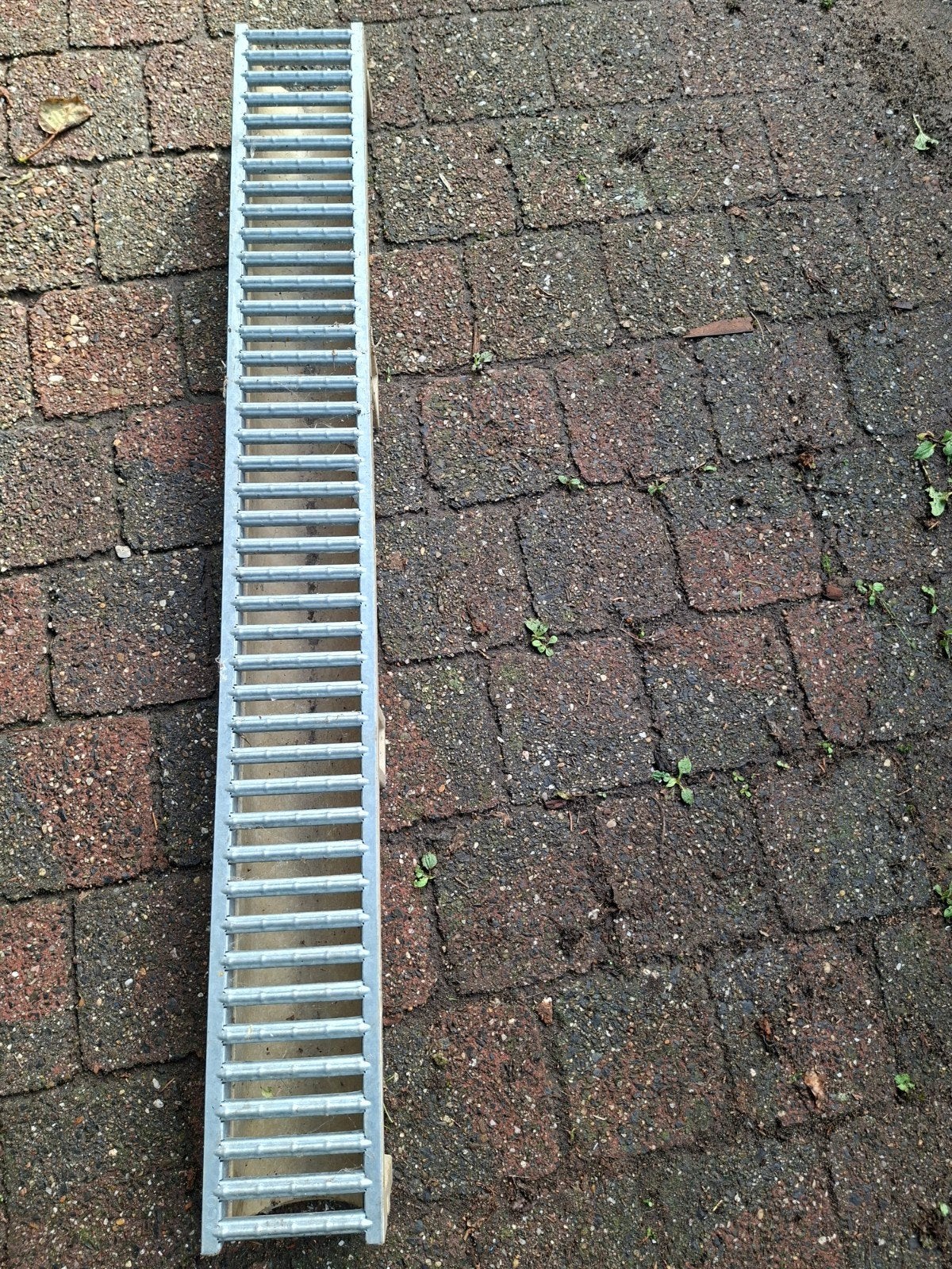 afvoergoot terras, Ophalen
