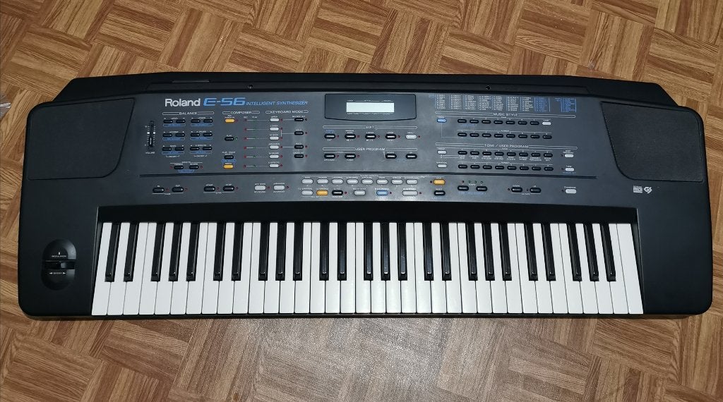 Roland E-56 piano / synthesizer (aanslaggevoelig), Ophalen, 61 toetsen, Roland, Zo goed als nieuw