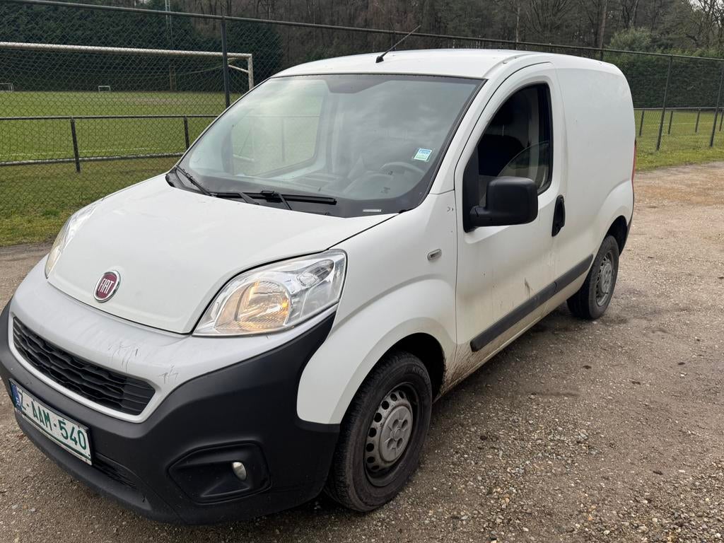 Fiat fiorino/bwj 07/2018/170d Kms/Navo Climatiseur, Achat, Entreprise, Radio, Fiat