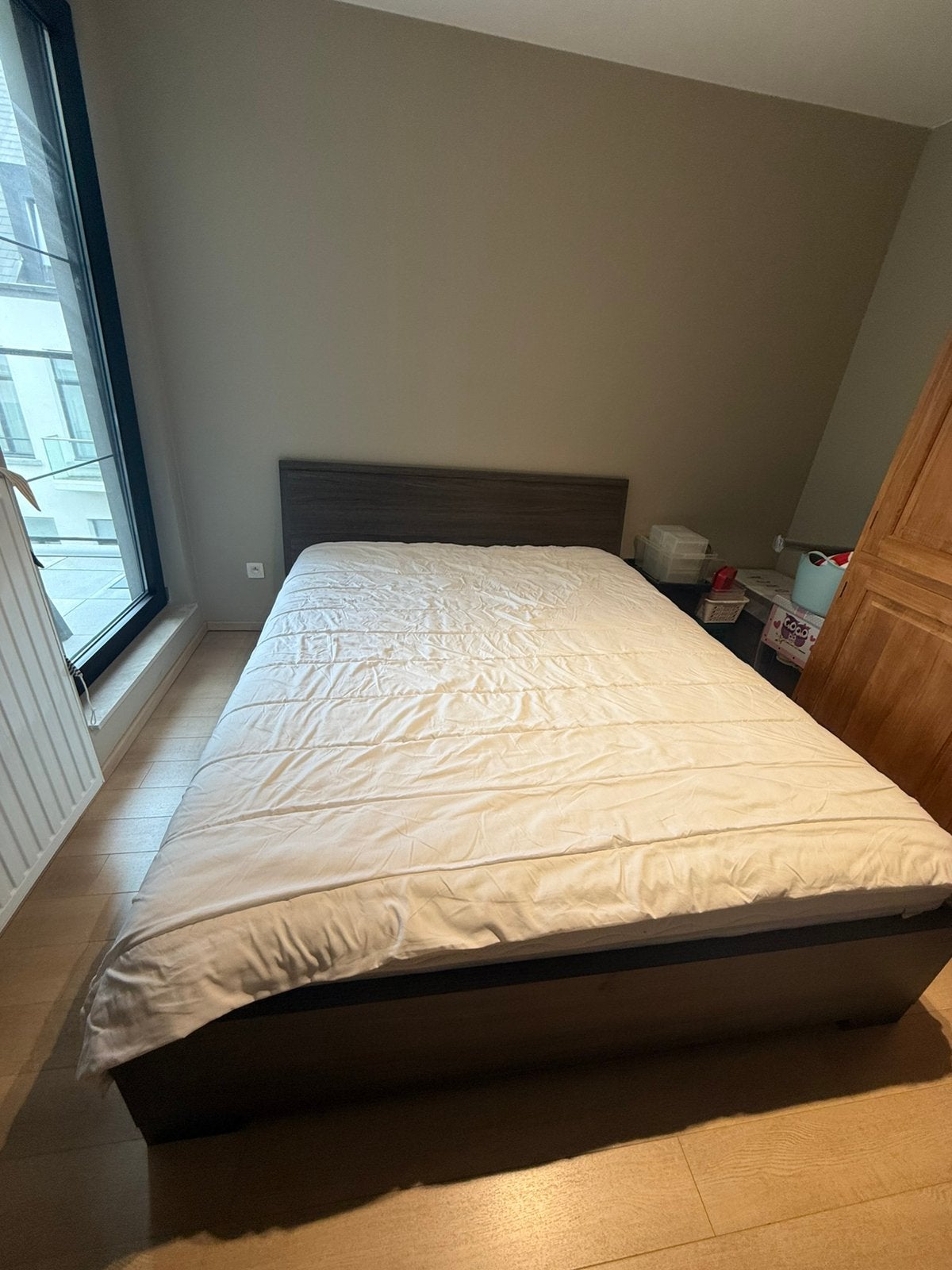 Bed 160x200, Ophalen, Gebruikt, Bruin, Tweepersoons
