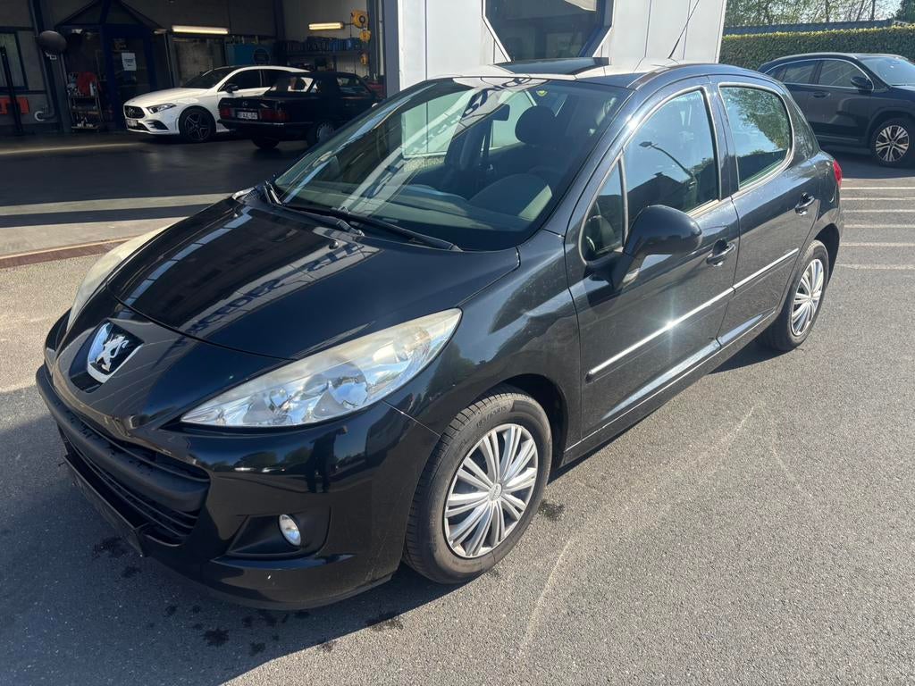peugeot 207 1.4i benzine, Autos, Euro 5, Achat, Noir, 5 places