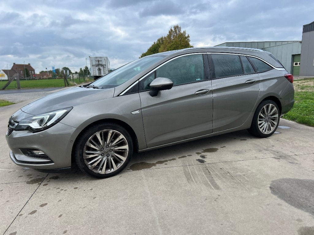 Opel Astra Innovation overnamewagen LEDER*OPEN DAK*CAMERA, Autos, Argent ou Gris, Achat, Entreprise, Boîte manuelle