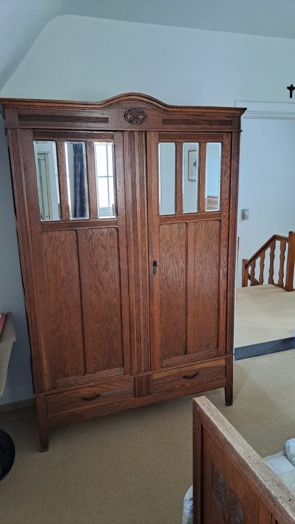 Antieke slaapkamer, Ophalen