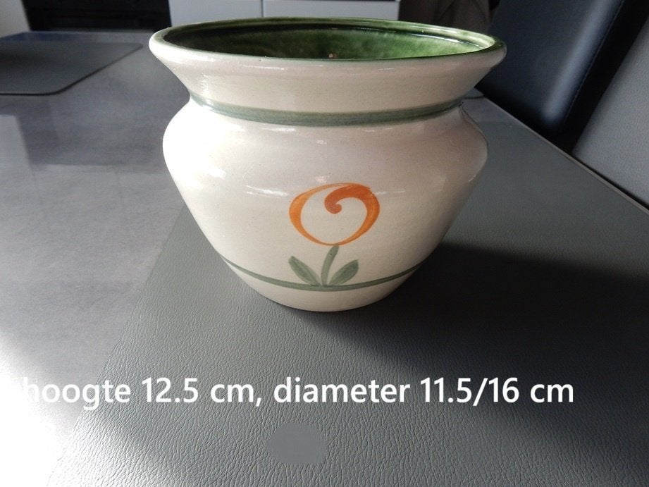 nr.105 - Bloempot (oranje bloem), Ophalen, Zo goed als nieuw, Rond, Binnen