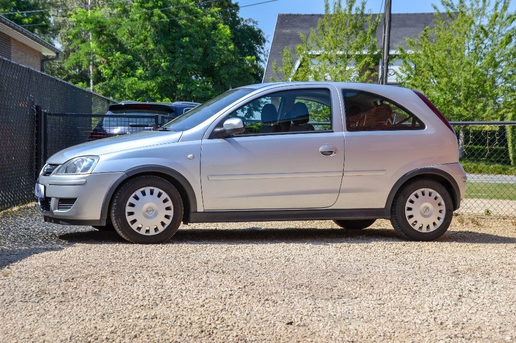 Opel Corsa C 2005 1.2 Twinport Benzine, Autos, Opel, Argent ou Gris, Achat, 139 g/km, Entreprise