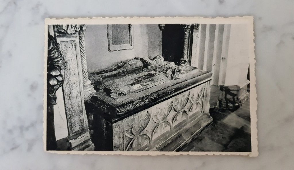 Temse prentkaart -O.l.Vrouwekerk praalgraf, Gebruikt, Ophalen of Verzenden, 1940 tot 1960, Gebouw