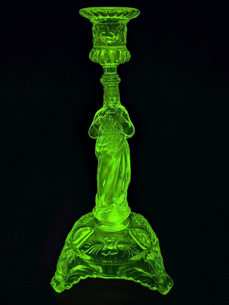 Antique "Sacred Heart" Crystal Candlestick (1900-1930), Antiquités & Art, Envoi