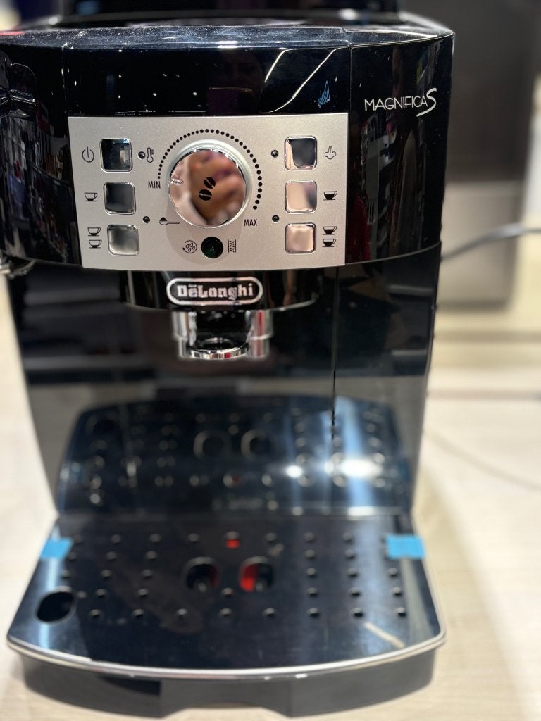 Machine à café delonghi magnific S, Electroménager, Cafetières, Machine à espresso, Réservoir d'eau amovible, Enlèvement ou Envoi