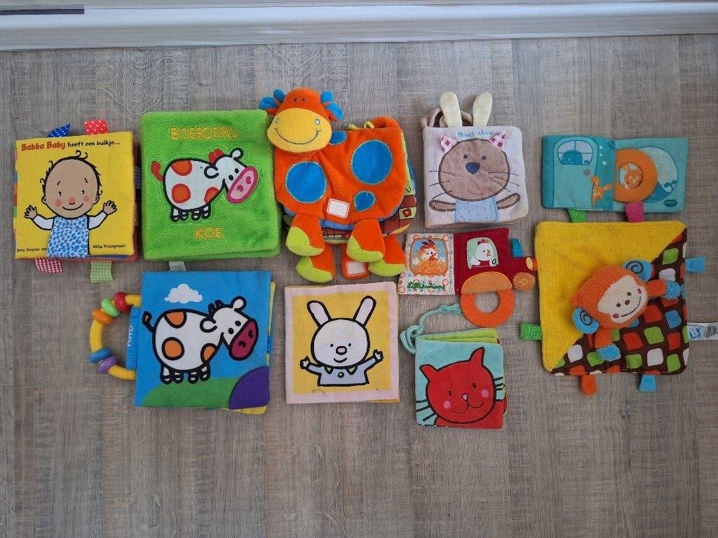 Set van 12 Baby knisper en voelboekjes, Boeken, Ophalen, Gelezen, Uitklap-, Voel- of Ontdekboek, 0 tot 6 maanden