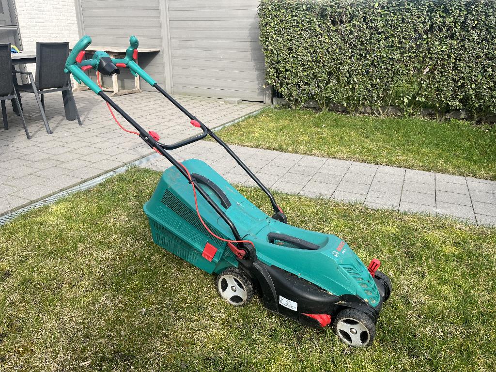 Grasmaaier Bosch, Ophalen, Elektrische grasmaaier
