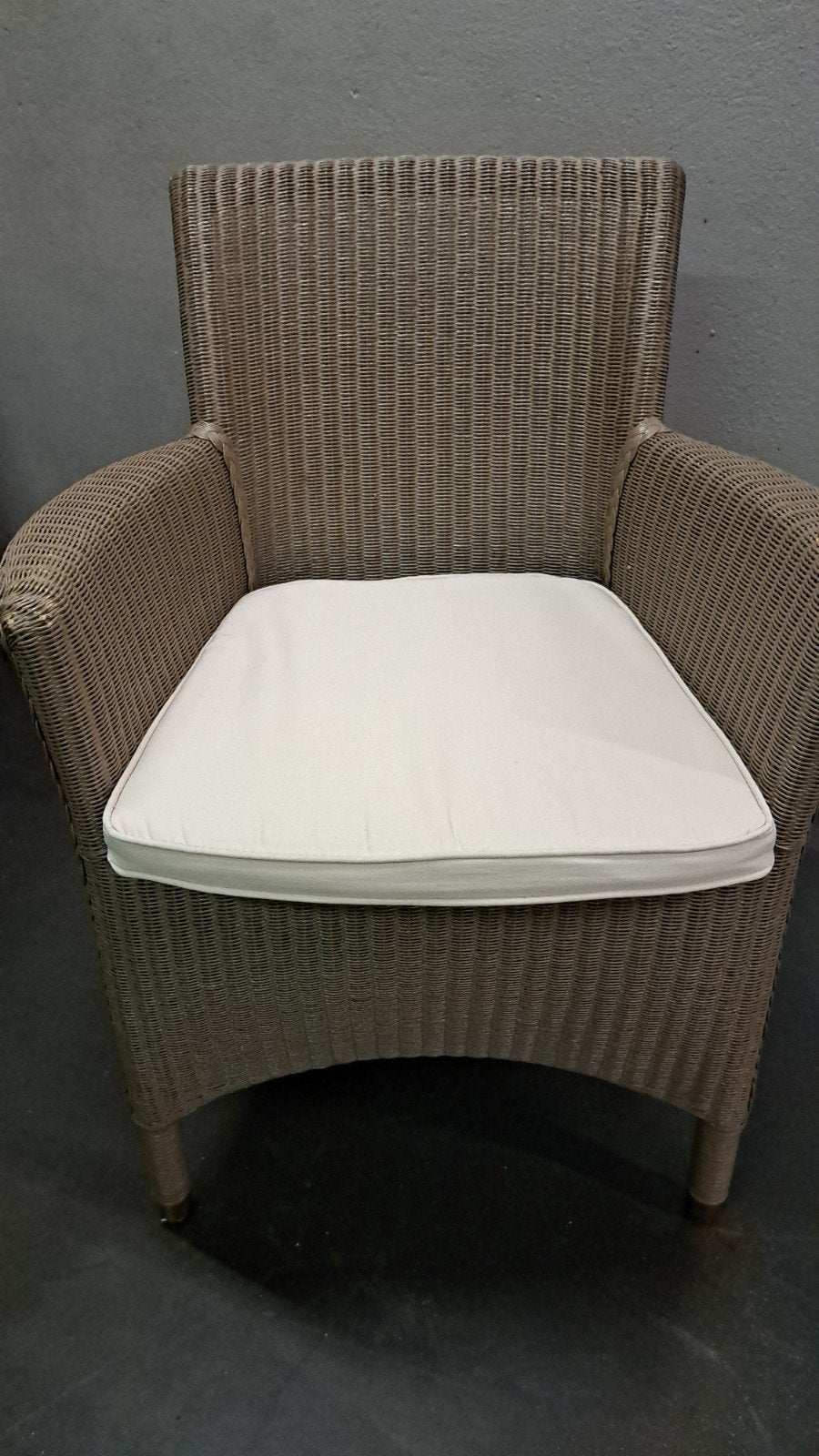 Prachtig nog nieuw tuinset te koop 4 zetels + ronde tafel !, Ophalen of Verzenden