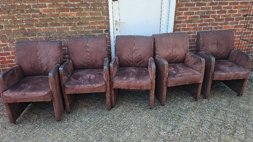 Stoelen, Enlèvement, Utilisé