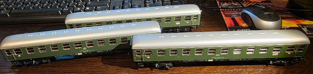 3515. 3 Voitures passagers de la DB H0 Primex(Marklin)., Enlèvement ou Envoi, Utilisé, Wagon