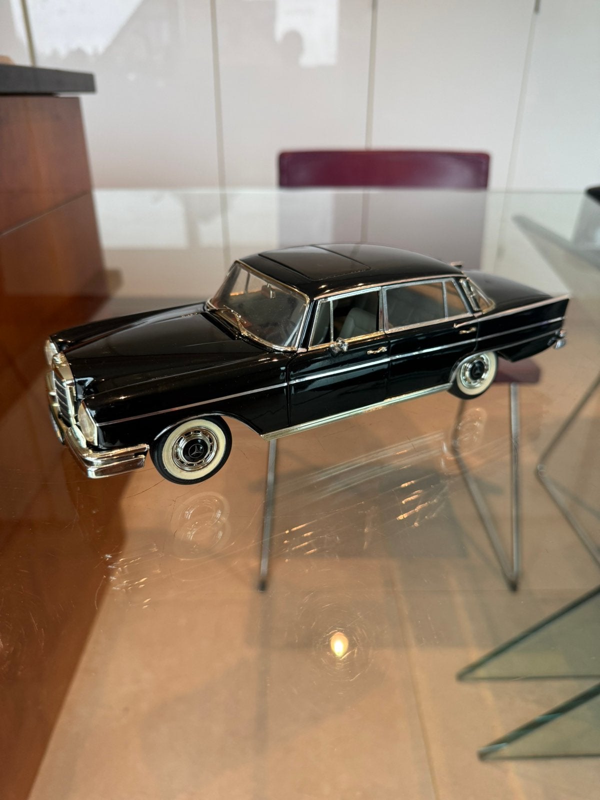 Mercedes-Benz 300 SE (W112) 1:18 revell, Enlèvement ou Envoi, Comme neuf, Voiture, Revell