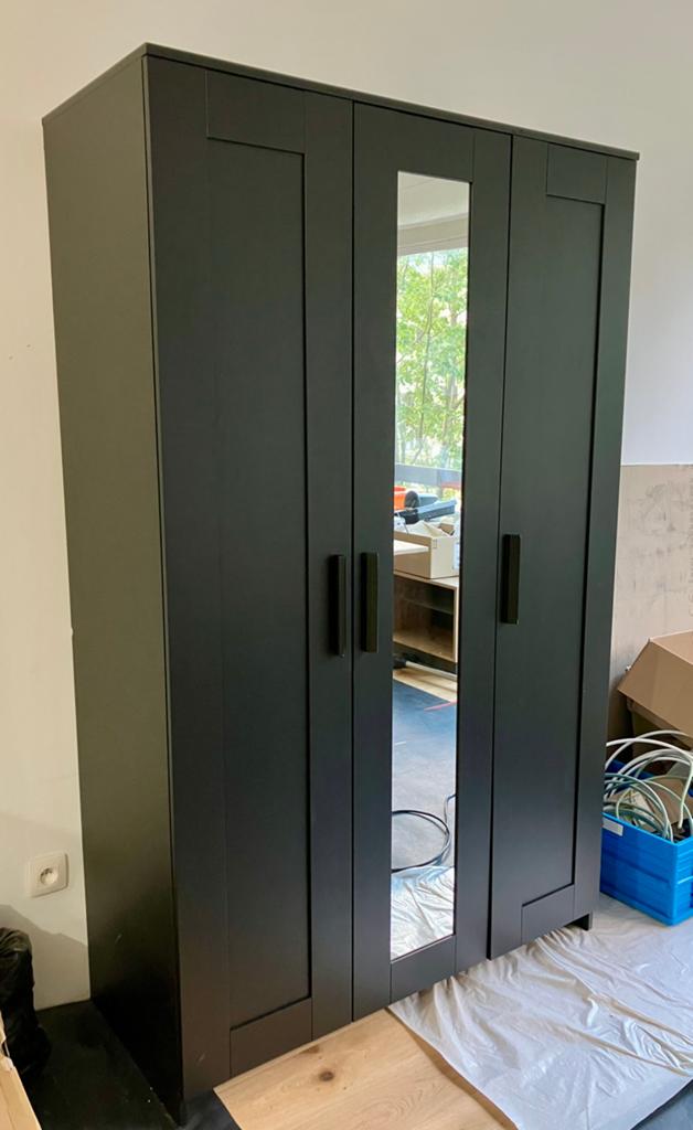 Ikea BRIMNES 3 deuren kledingkast, zwart, met spiegel, Enlèvement, Utilisé, 100 à 150 cm, 150 à 200 cm