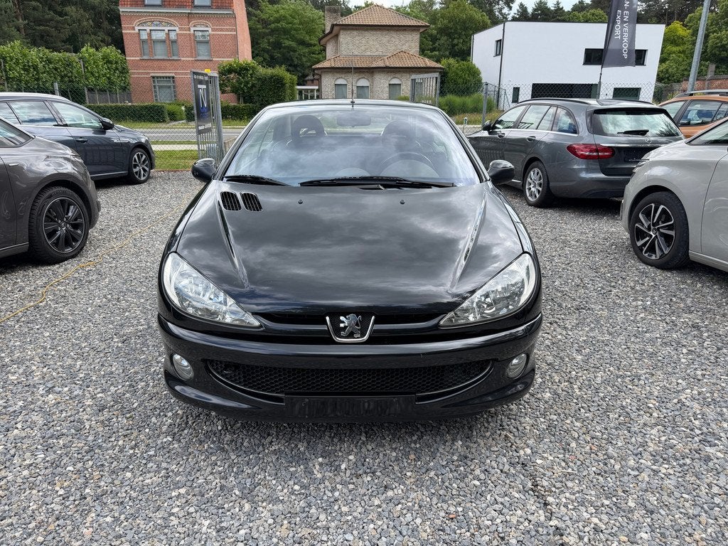Peugeot 206 cabrio 1.6B EURO3 '04 + 12M GARANTIE, Auto's, 4 zetels, Stof, Gebruikt, Cabriolet