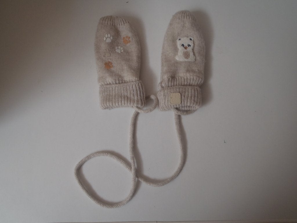 une paire de moufles bébé, Enfants & Bébés, Vêtements de bébé | Bonnets, Écharpes & Moufles, Enlèvement ou Envoi, Comme neuf
