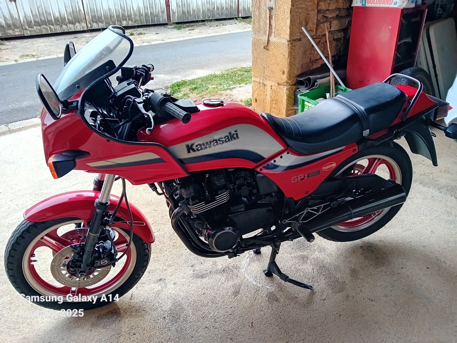 Kawazaki 550 gpz