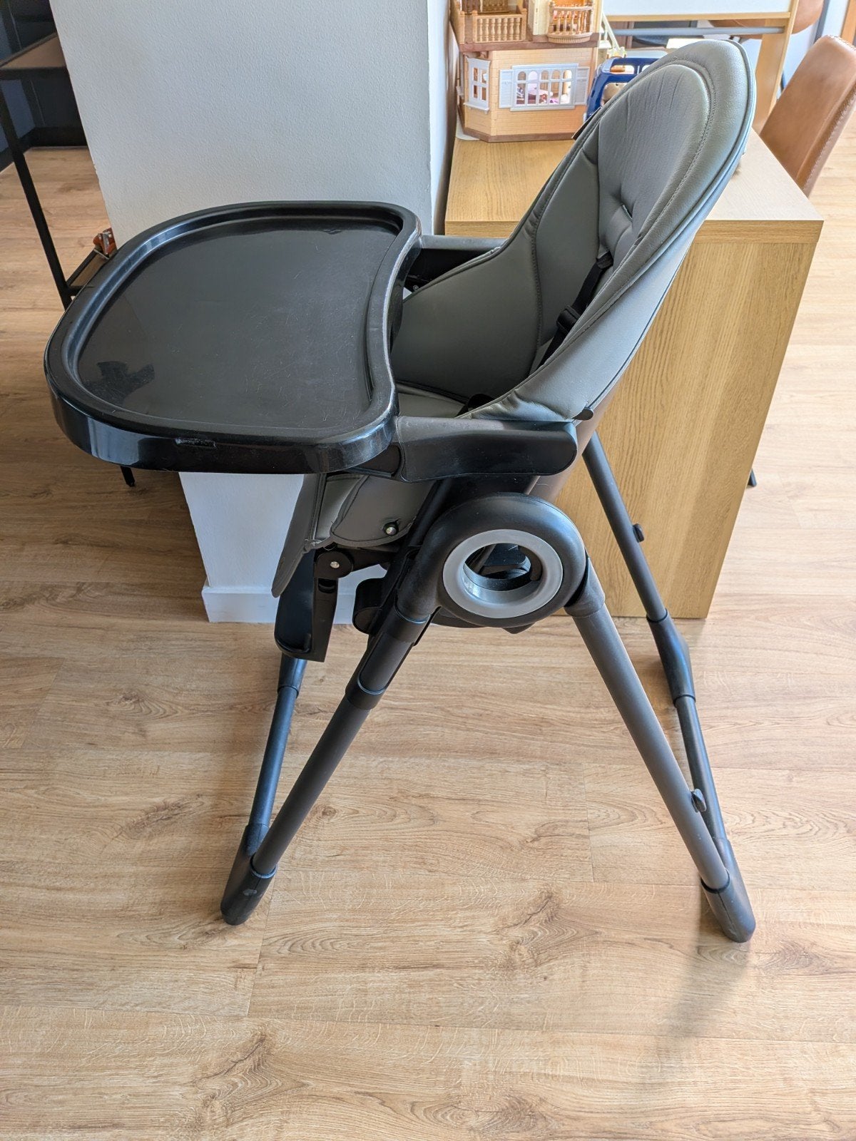 Topmark kinderstoel, Ophalen