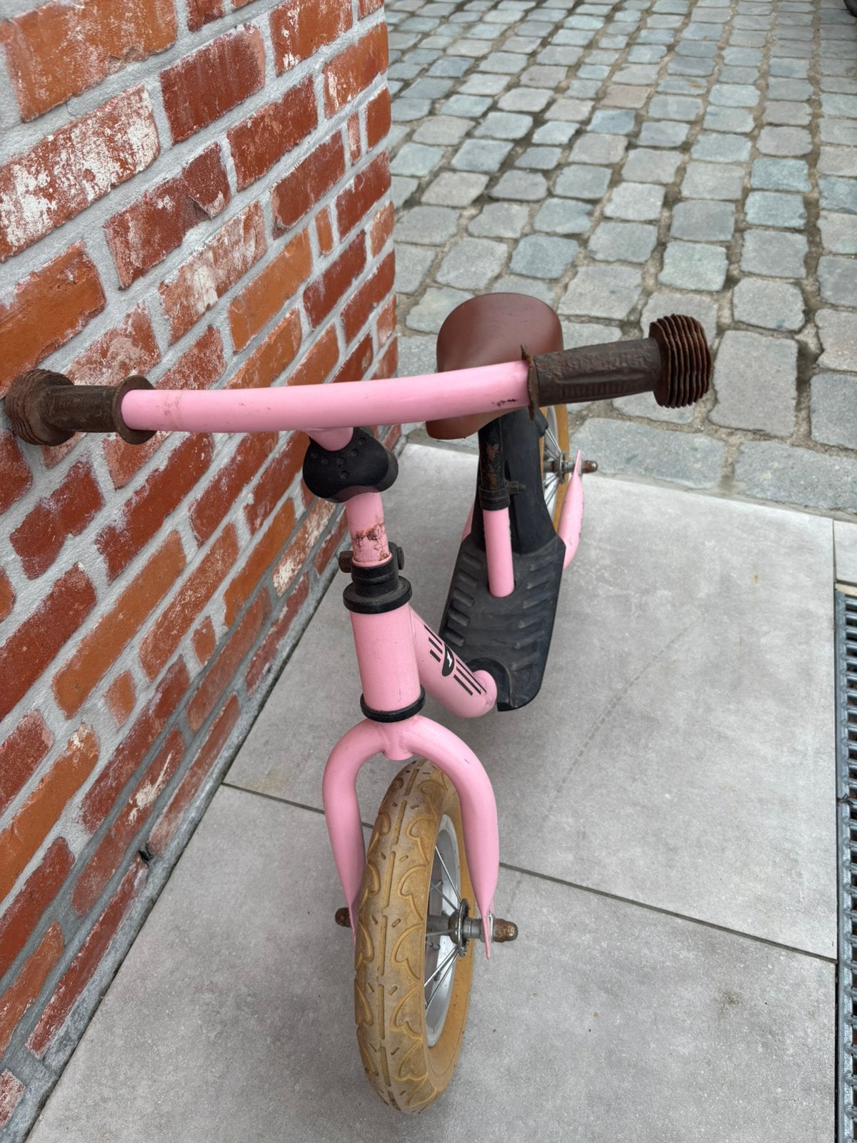 Loopfiets roze, Fietsen en Brommers, Ophalen, Gebruikt