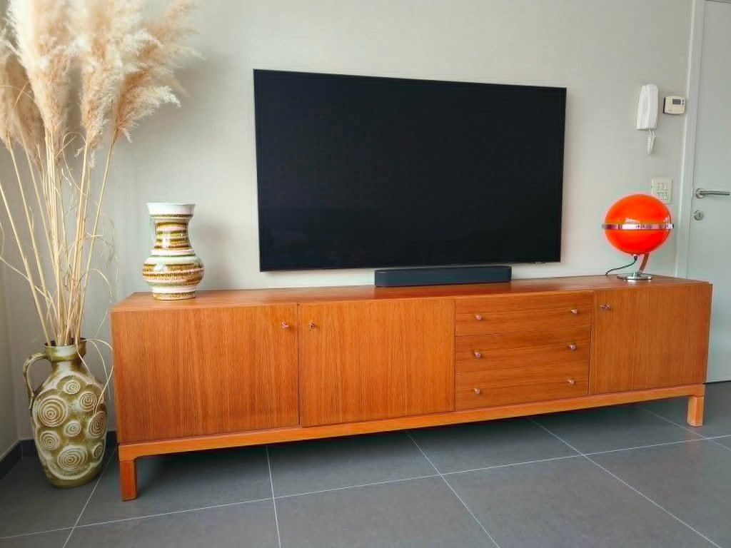 vintage lowboard in teak., Huis en Inrichting, Ophalen, Gebruikt, Teakhout, Vintage