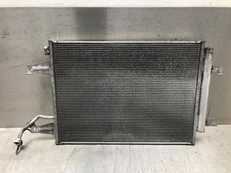 CLIMATISATION CONDENSEUR Mitsubishi Colt (Z2 / Z3), Utilisé, Mitsubishi