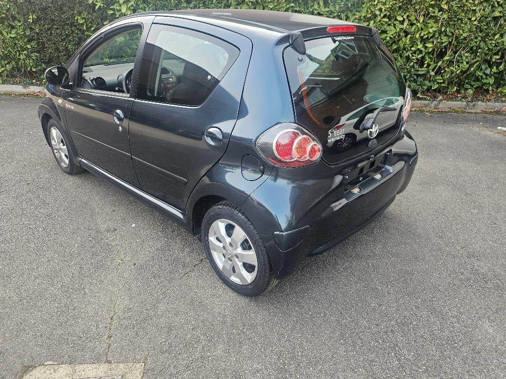 TOYOTA AIGO 2012, Voorwielaandrijving, Euro 5, Stof, Bedrijf