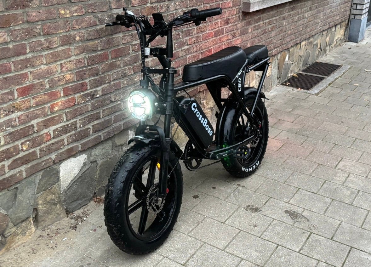 Fatbike v8 gloednieuw, Fietsen en Brommers, Ophalen, Zo goed als nieuw