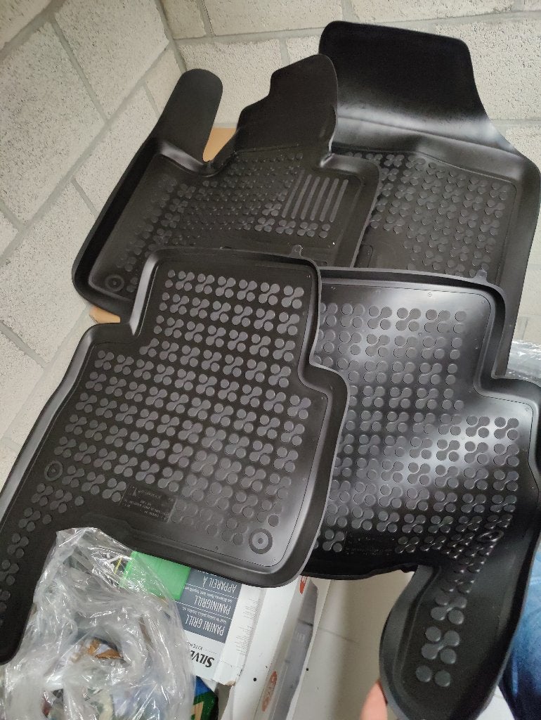 Kit de tapis en caoutchouc pour Kia Sorento 2, Enlèvement ou Envoi