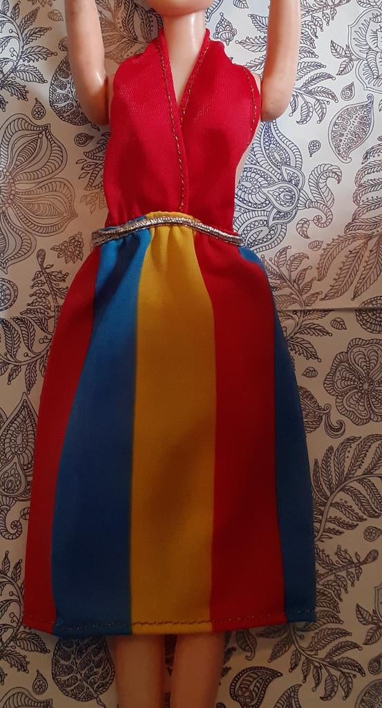 Robe vintage pour poupée barbie modèle dos nu, Enlèvement ou Envoi, Utilisé, Vêtements