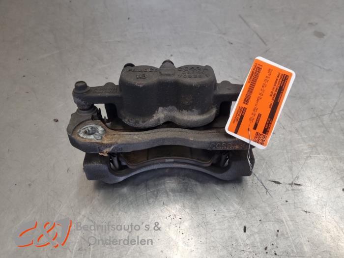 Etrier de frein (pince) avant droit d'un Ford Ranger, -, 3 mois de garantie, -, -