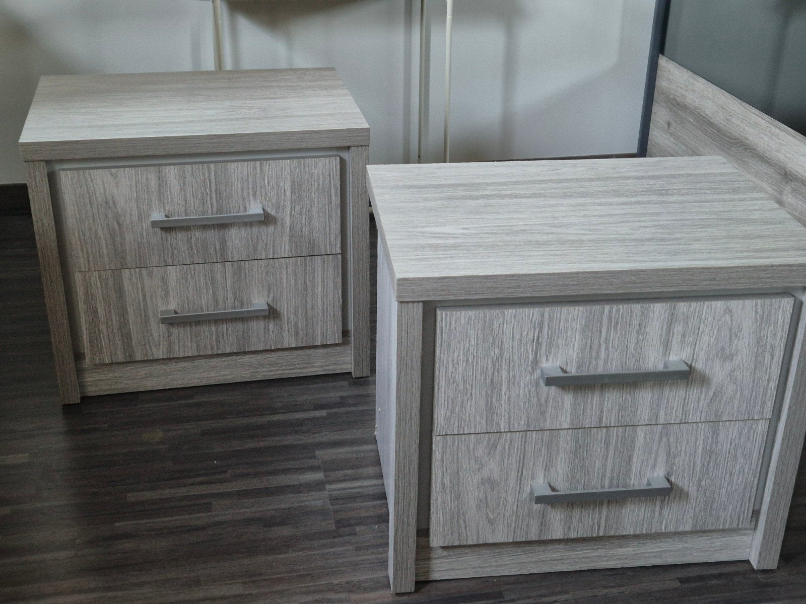 Weba 2 nachttafels, Huis en Inrichting, Woonaccessoires | Kisten, Ophalen