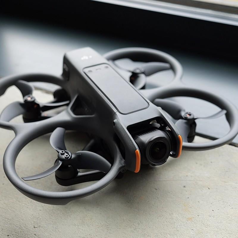 DJI AVATA 2 + 4 batt + Remote FPV3 + Chargeur + Housse, DJI