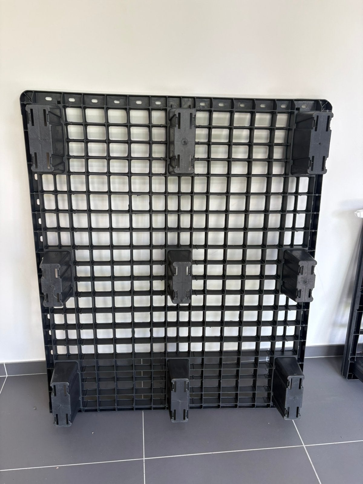 Plastieken pallet, Doe-het-zelf en Bouw, Ophalen, Zo goed als nieuw