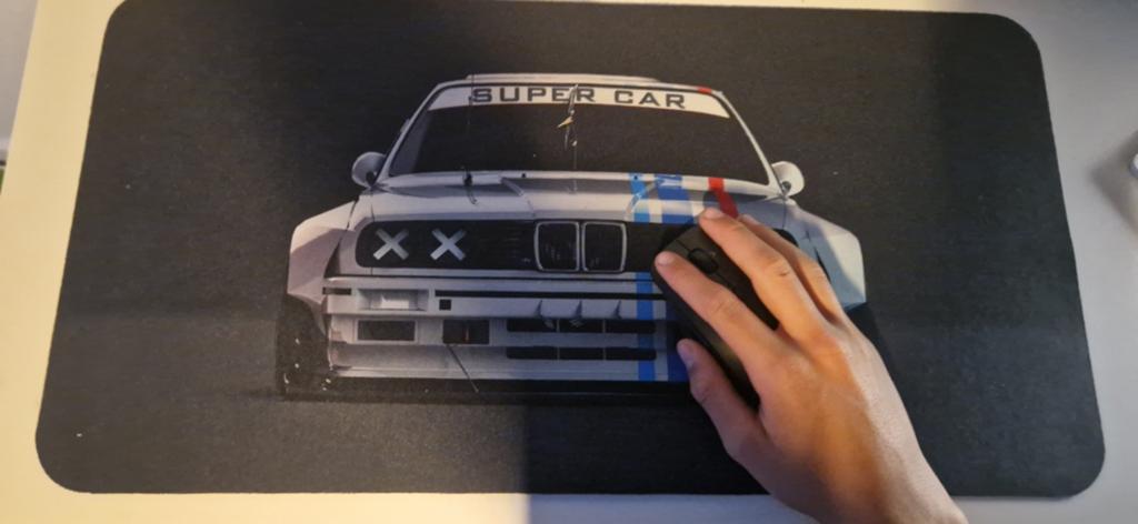 Bmw supercar muismat (zonder de muis en het toetsenbord), Ophalen