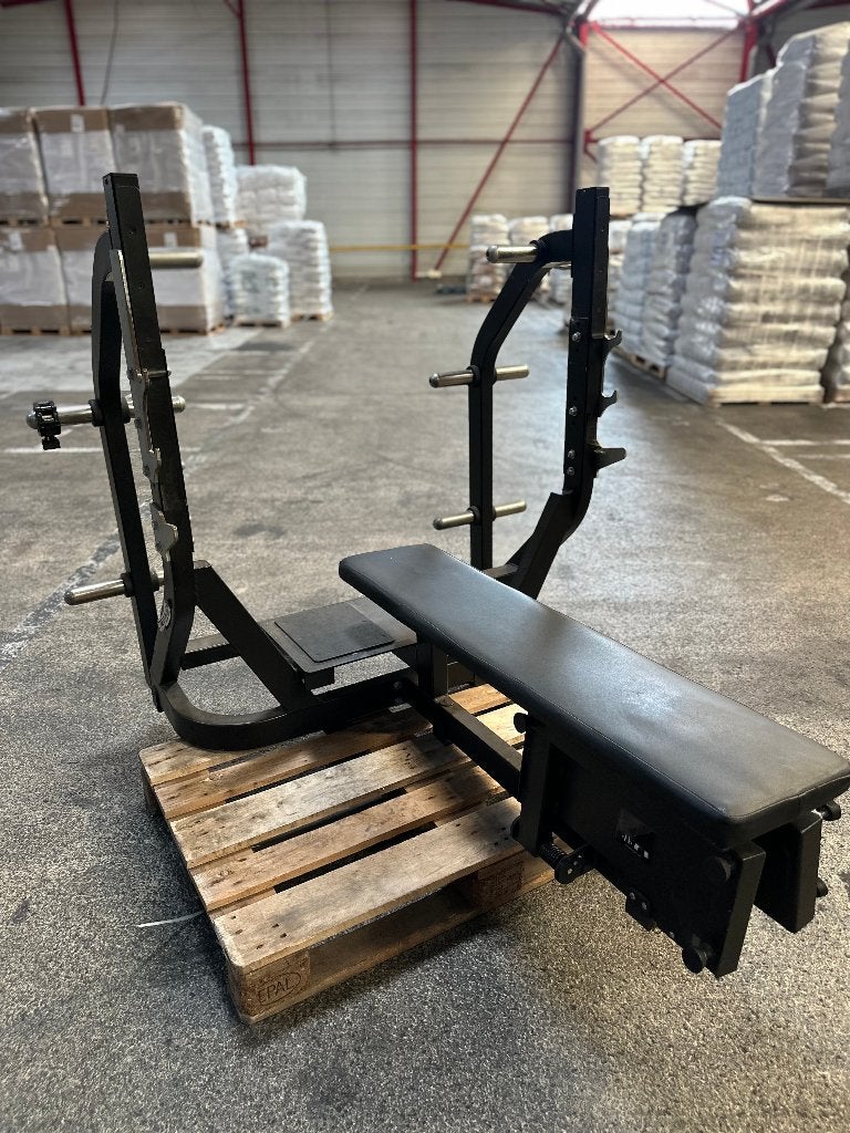 TECHNOGYM Banc PureStrength développé couché, Enlèvement ou Envoi, Bras, Utilisé, Métal