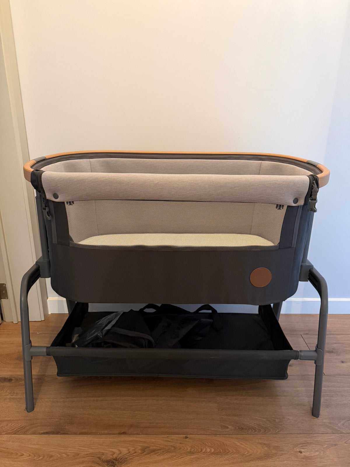 Co-sleeper Maxi Cosi Iora Babywieg, Enfants & Bébés, Berceaux & Lits, Enlèvement, Comme neuf