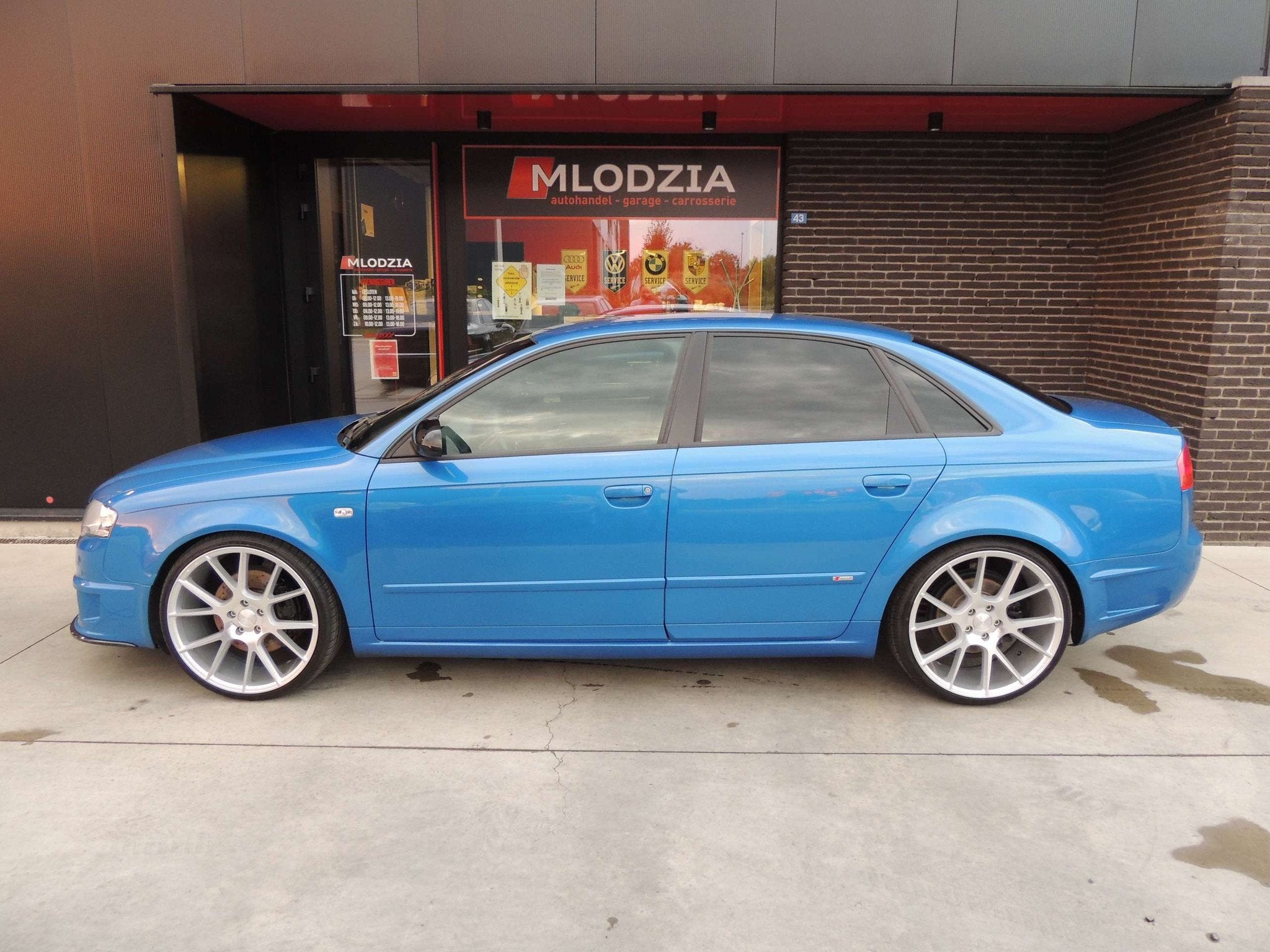 Audi A4 DTM TUNED Vmaxx 20" Veemann of 19" JP breedset, Auto's, Audi, Voorwielaandrijving, 4 deurs, Gebruikt, 1984 cc